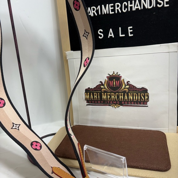 Louis Vuitton Beige and Pink Bag Strap - Picture 13 of 16